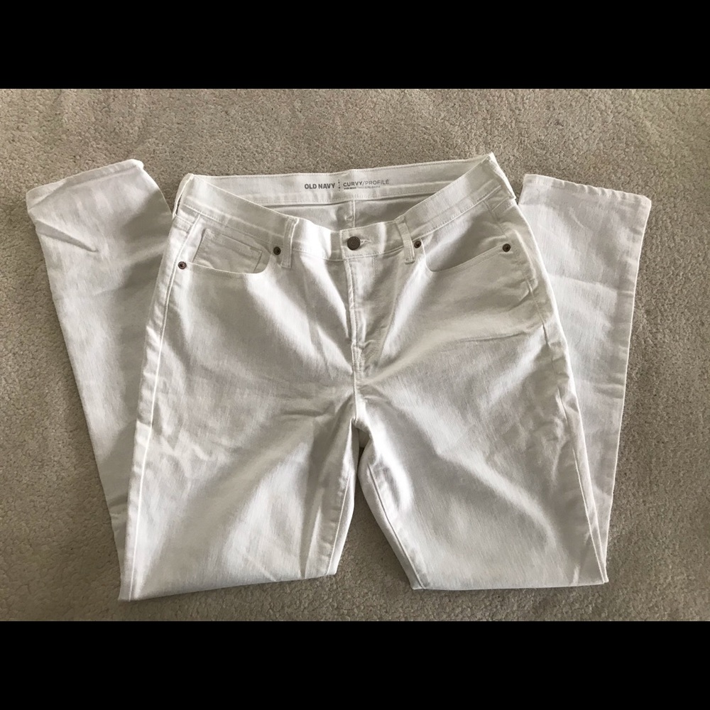 White skinny jeans